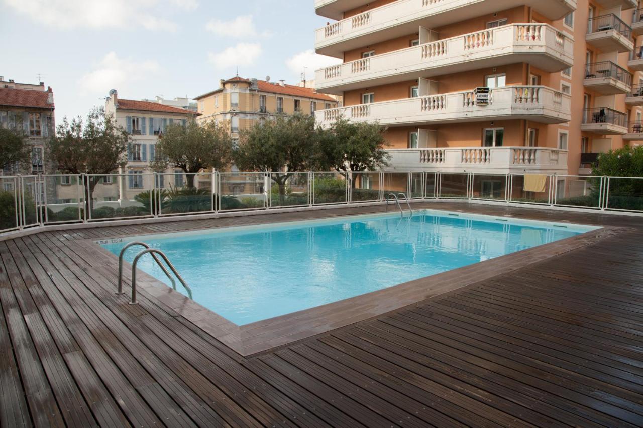 With Swimming Pool 80 Meters Near The Apartment Nizza